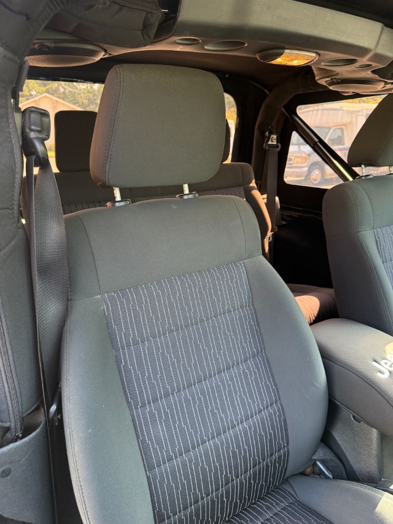 2012 Jeep Wrangler Sport - Photo 25